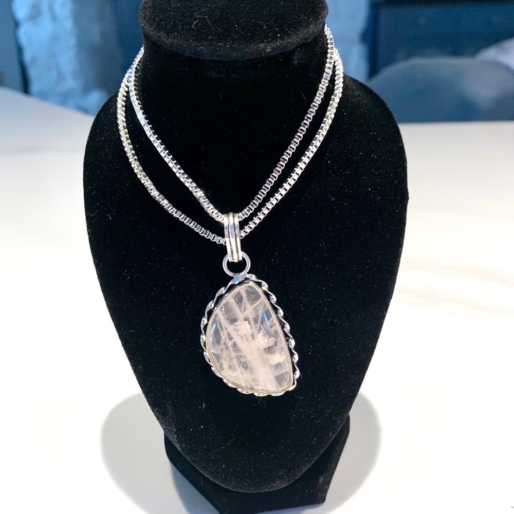 Rose Quartz pendent and necklace
